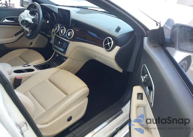 WDDSJ4EB0KN775305: 43026956