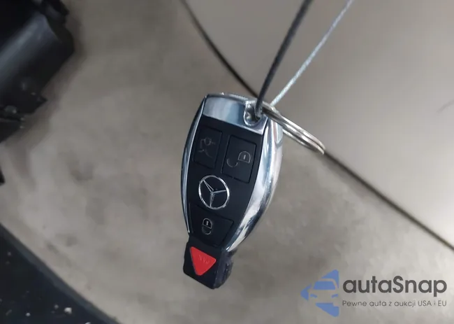 WDDWJ4JB0HF383659: 43027035