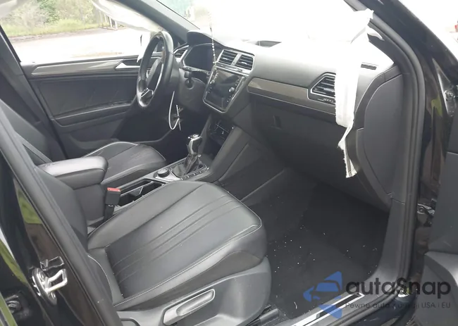 3VV8B7AX7NM165468: 43027085