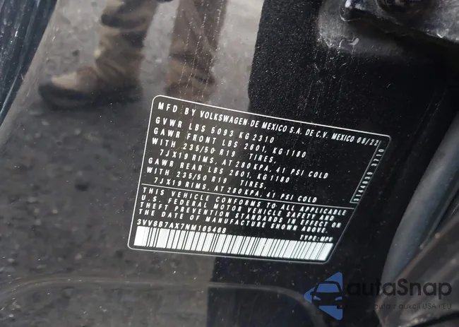 3VV8B7AX7NM165468: 43027085