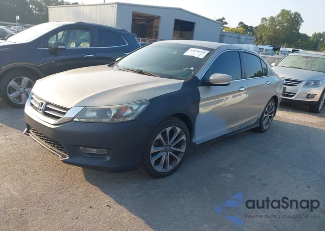 1HGCR2F50FA058423: 43028068