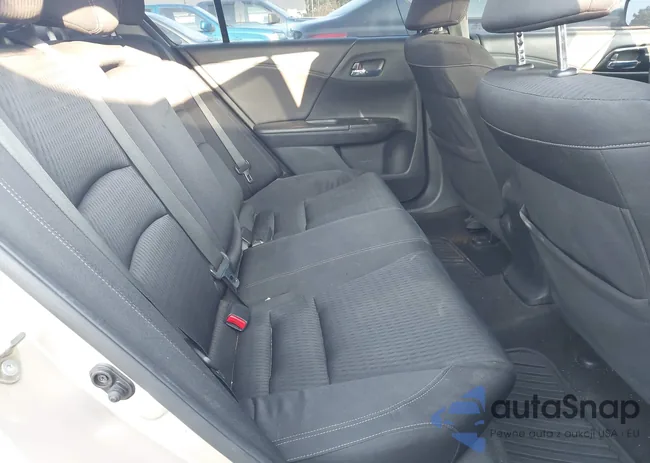 1HGCR2F50FA058423: 43028068