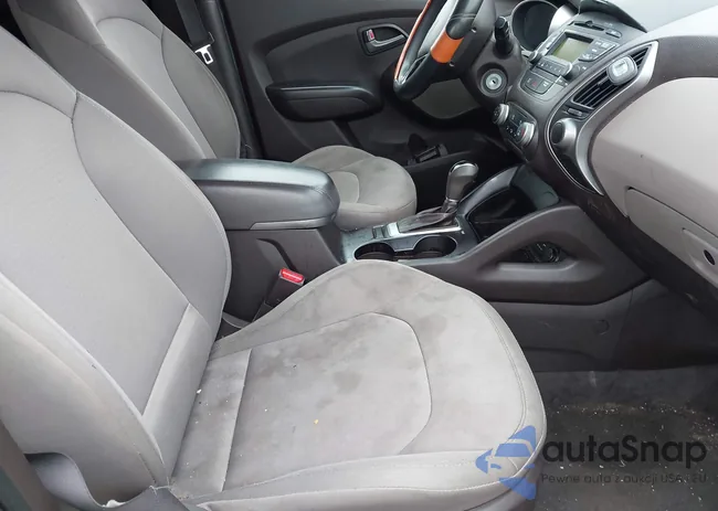 KM8JT3AF3FU101689: 43028112