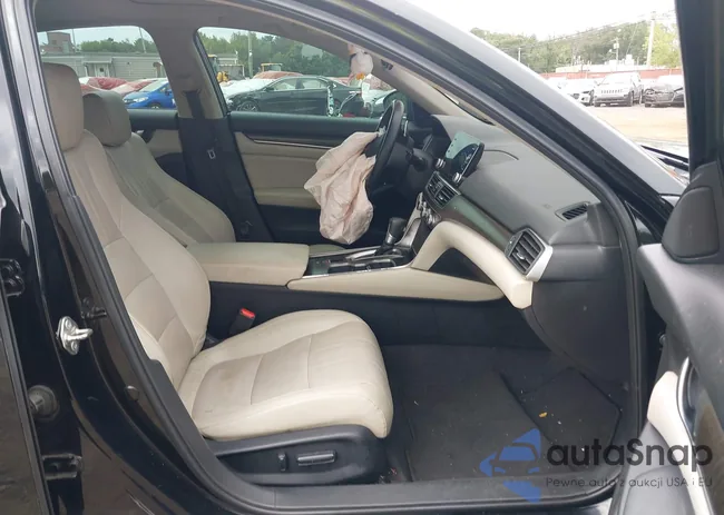 1HGCV1F9XJA002328: 43028885