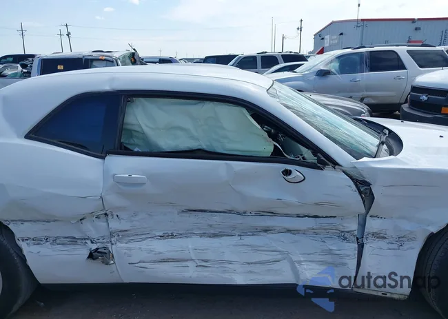 2C3CDYAG4EH237352: 43029129