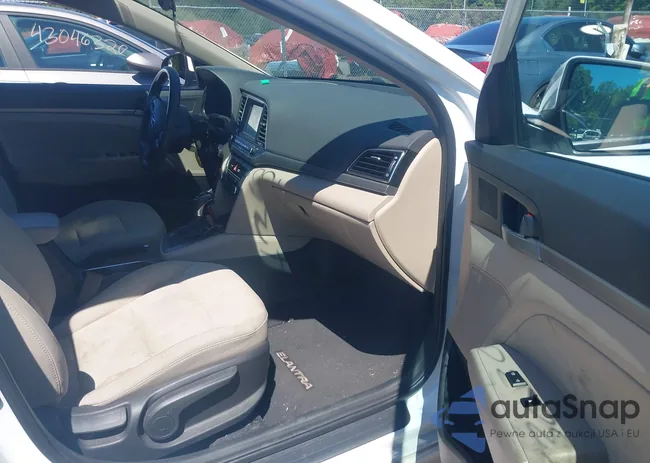 5NPD84LF0HH114547: 43030408