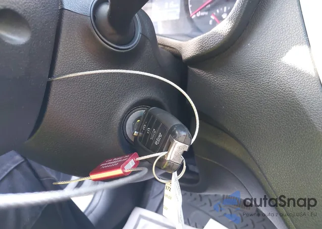 3KPC24A69LE094277: 43030498