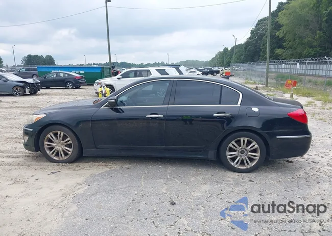 KMHGC4DD2DU234046: 43030666