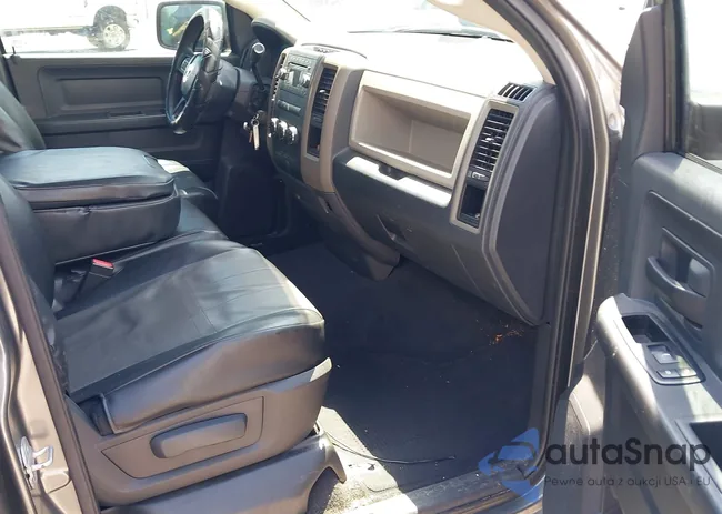 1C6RD6FP2CS297954: 43030702