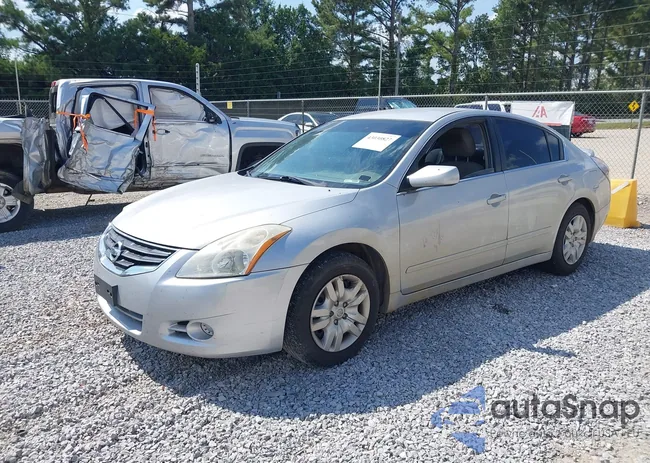 1N4AL2AP9BC104836: 43030827