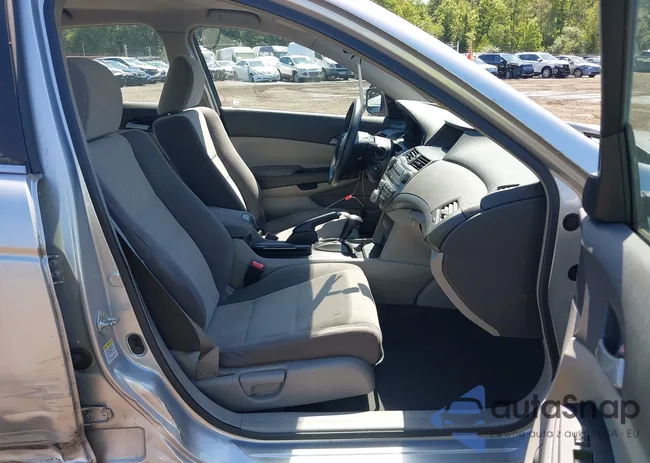 1HGCP263X8A150372: 43029869