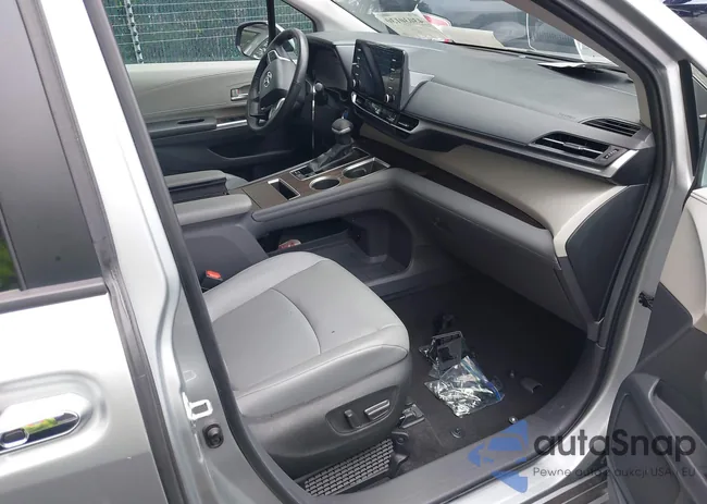 5TDYRKEC7RS205106: 43030130