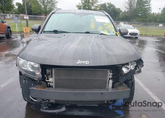 1C4NJDEB4HD176557: 43030190