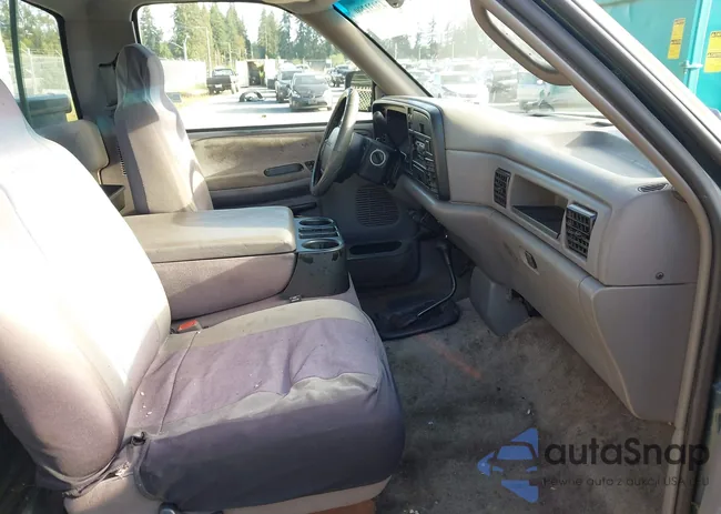 1B7KF26W9RS627201: 43031290