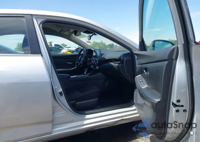 3N1AB8CV2LY232472: 43031342