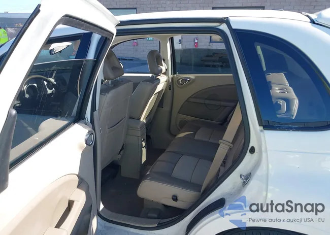 3A8FY68828T175681: 43031702