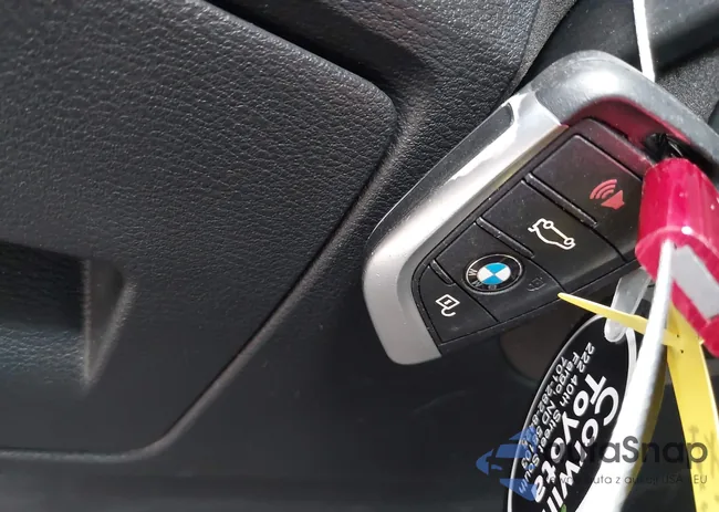 WBXHT3C37GP882595: 43030964