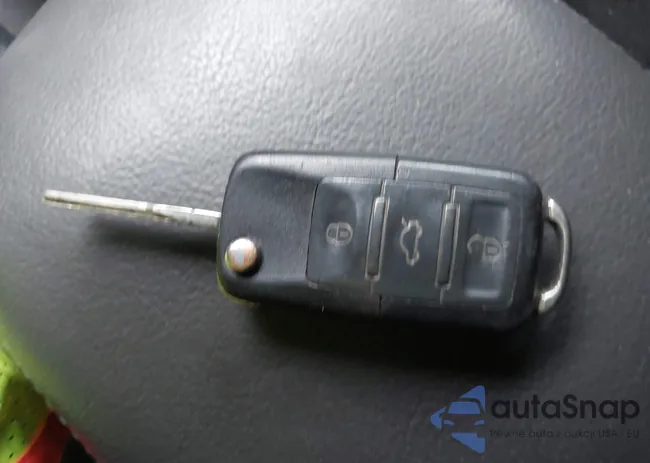 WVWFV71K98W069962: 43031002