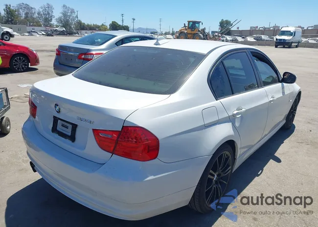 WBAPH5C58AA440231: 43031069