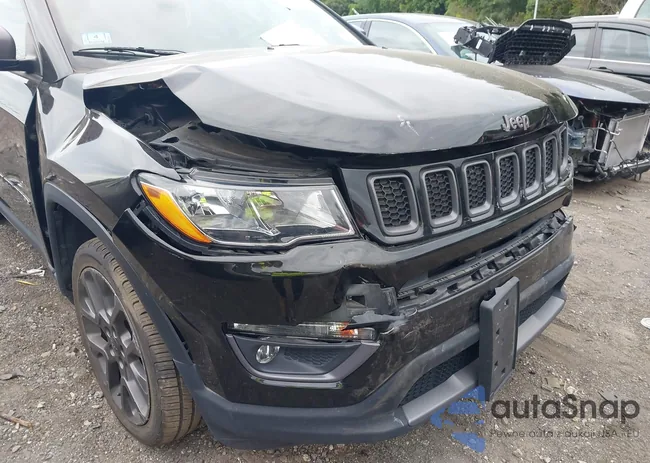 3C4NJDEB9MT570415: 43032306