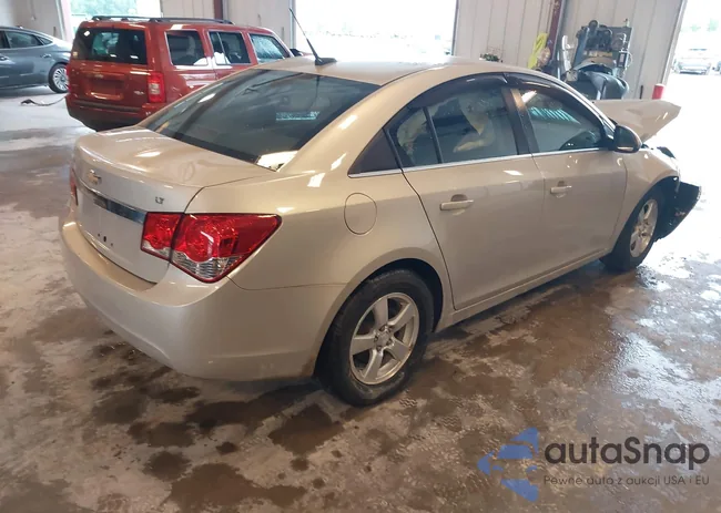 1G1PF5SC8C7308765: 43032375