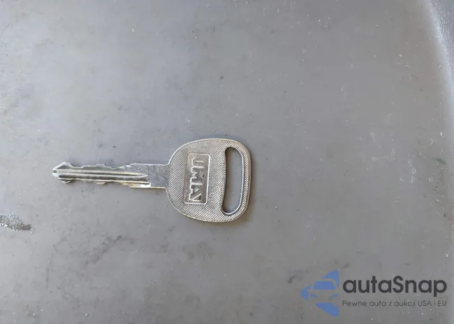 1GNEC13Z83R118236: 43032553