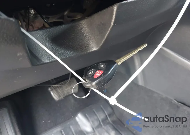 2T1KU4EE5AC301458: 43032650