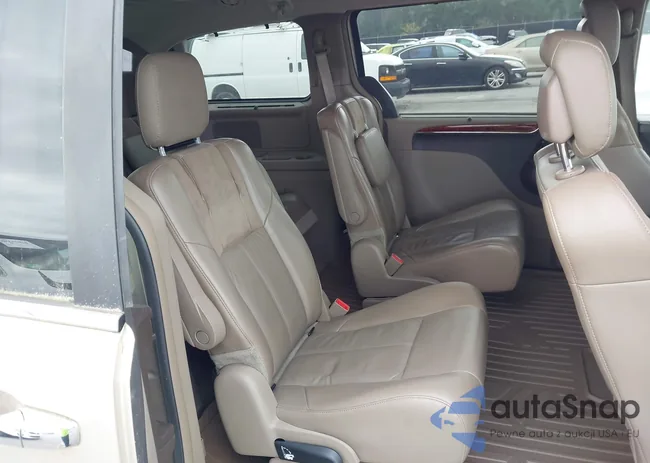 2C4RC1GG7FR710972: 43032653