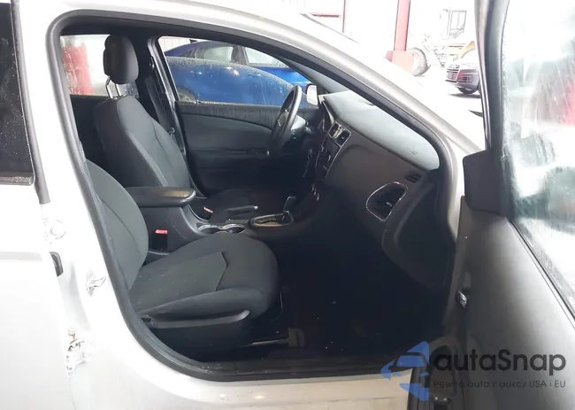 1C3CCBAB8CN158808: 43032830