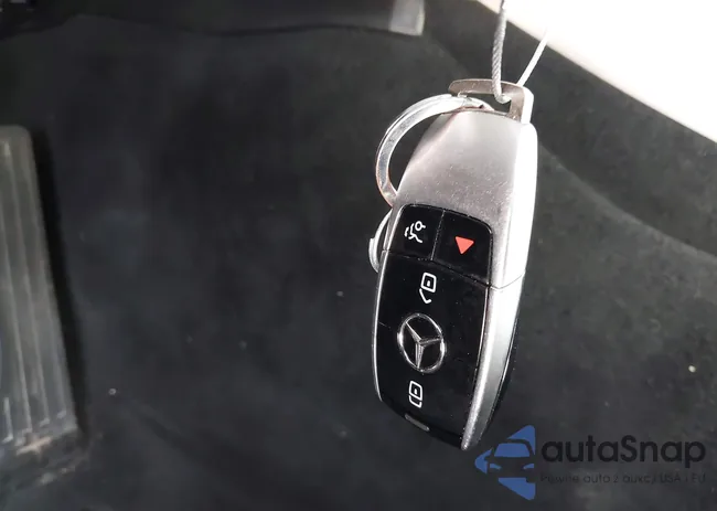 WDDZF4JB8HA043395: 43032834