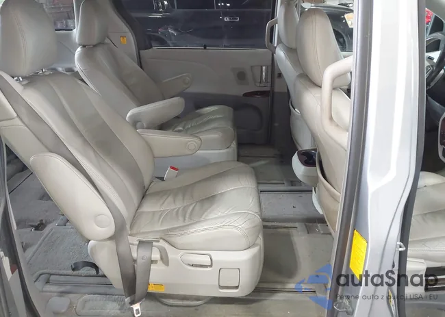 5TDDK3DC8BS009904: 43032148