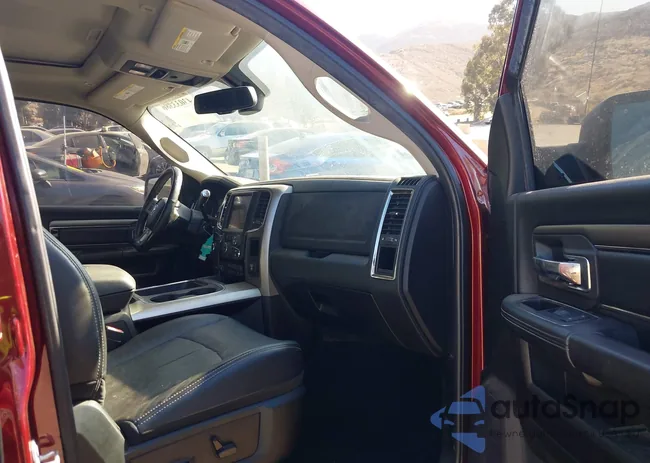 3C6UR5FL6JG405886: 43033386