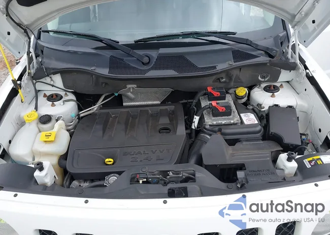 1C4NJRFB3GD552322: 43033627