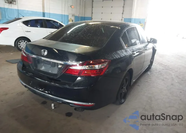 1HGCR2F3XHA270764: 43033821