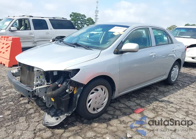 1NXBU4EE2AZ312917: 43032874