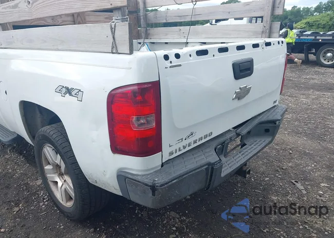 1GCEK19087Z563778: 43032881