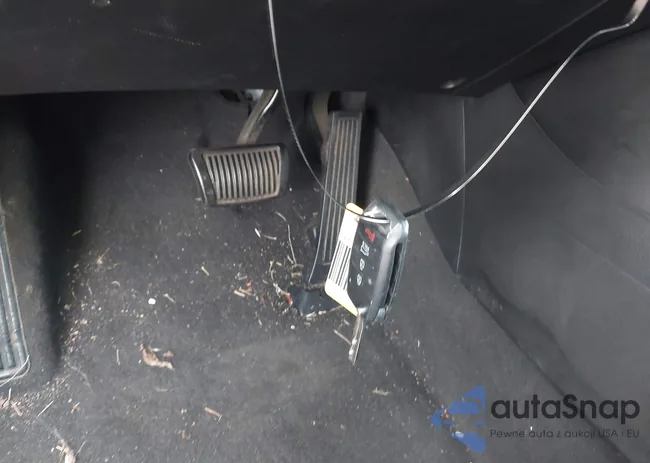 KNDJN2A21F7760200: 43032905