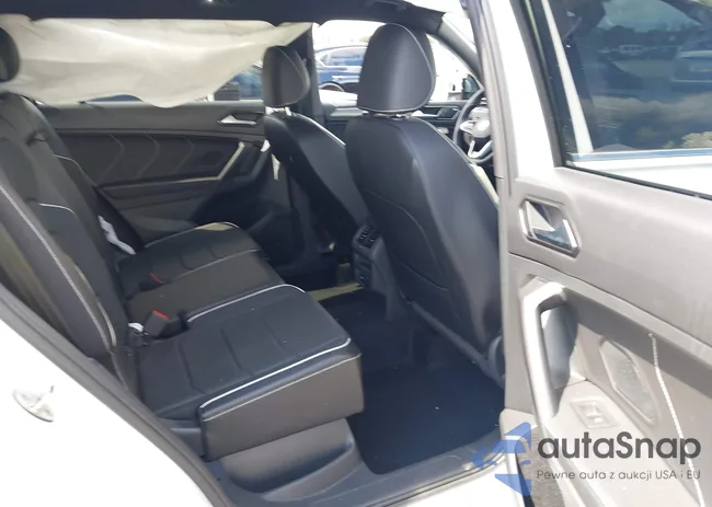 3VV4B7AX7NM109626: 43033109