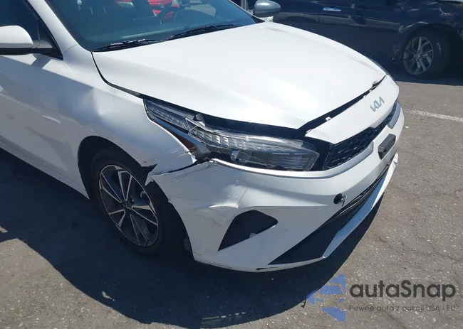 3KPF24AD2PE558060: 43034286