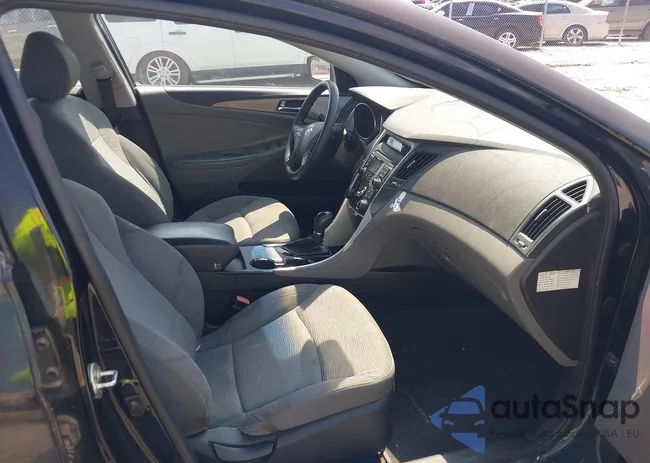 KMHEC4A47BA005064: 43034291