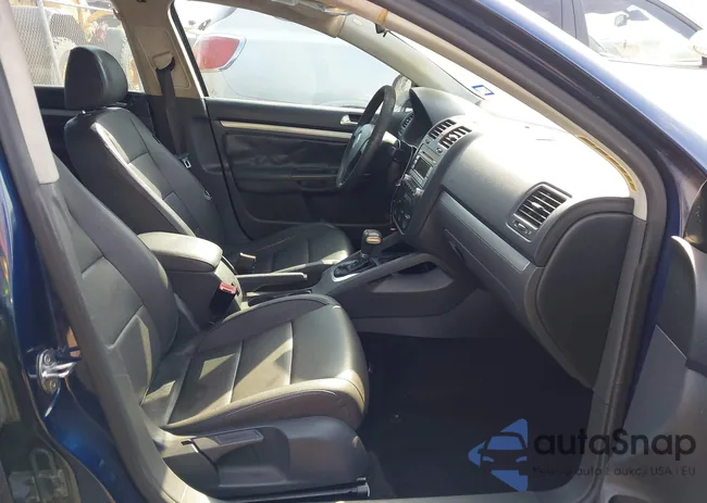 3VWRF81K17M104618: 43034338