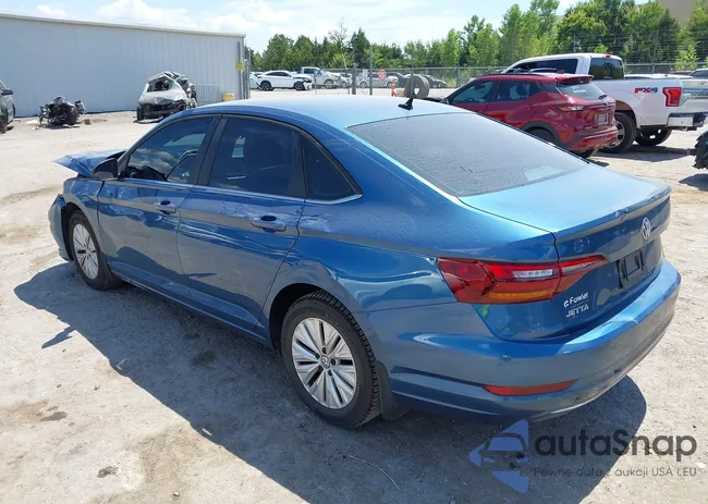 3VWC57BUXKM261477: 43034750