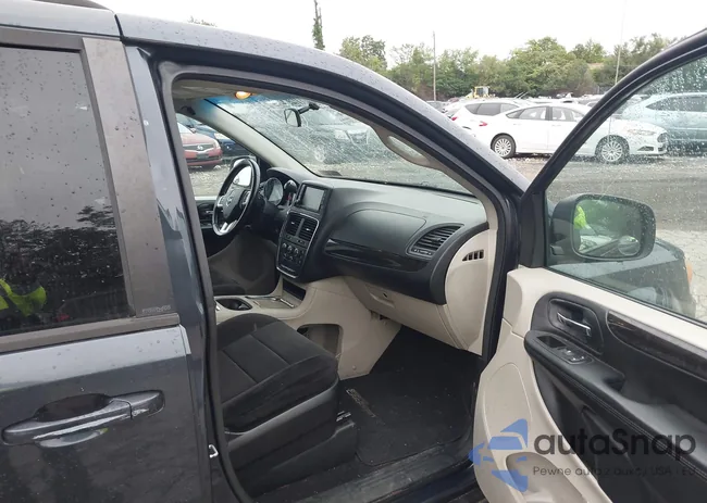 2C4RDGCG5DR686285: 43033979