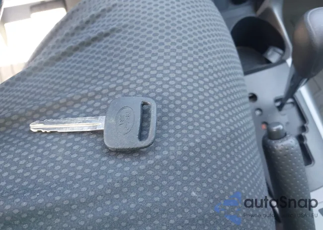 JTMBD33V586088638: 43035452