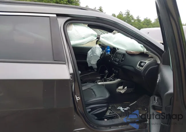 3C4NJDBB6JT479294: 43035565