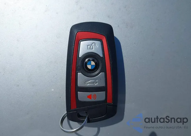 WBA8E3G53GNU04833: 43035248