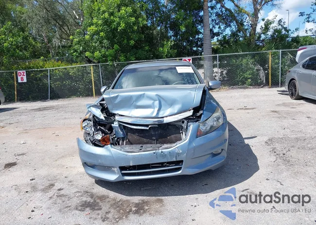 1HGCP3F88CA027065: 43036656