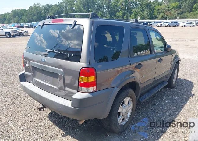 1FMYU04172KC92145: 43036668