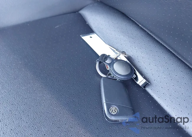 1V2LR2CA9JC549293: 43035859