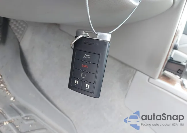 1G6DW67V190101925: 43035908